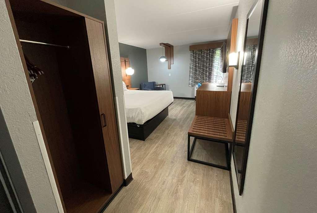 La Quinta Inn & Suites By Wyndham Fayetteville I-95 Rum bild